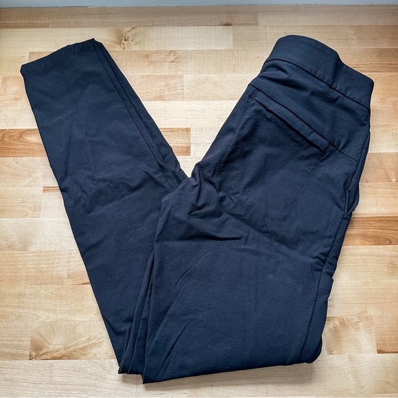 Athleta | Pants & Jumpsuits | Athleta Wander Stash Skinny Pant 4 Black 